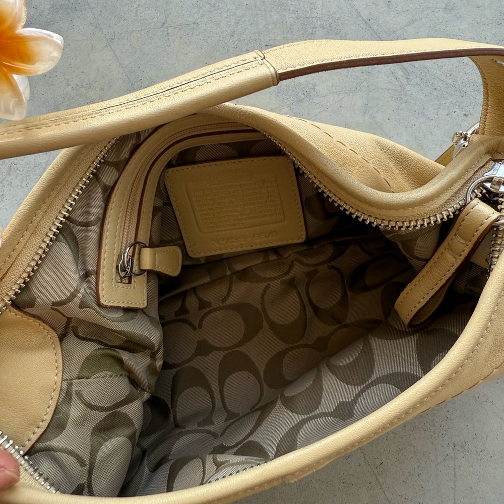 Vintage tan coach leather mini bag - Picture 2 of 4